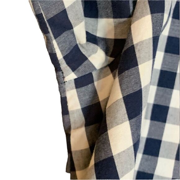 3 for $30! Vineyard wine checked button down top - Picture 10 of 12